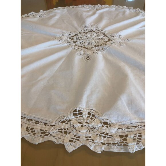 LOT of 4 VTG Handmade crochet doilies - Picture 14 of 16